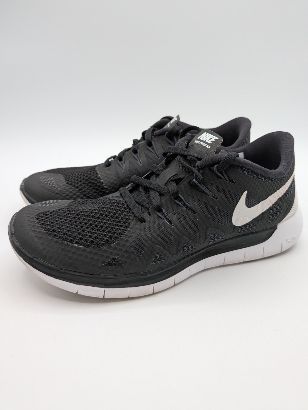 Nike Free 5.0 Black & White Running Shoes - Women's Sz 6.5